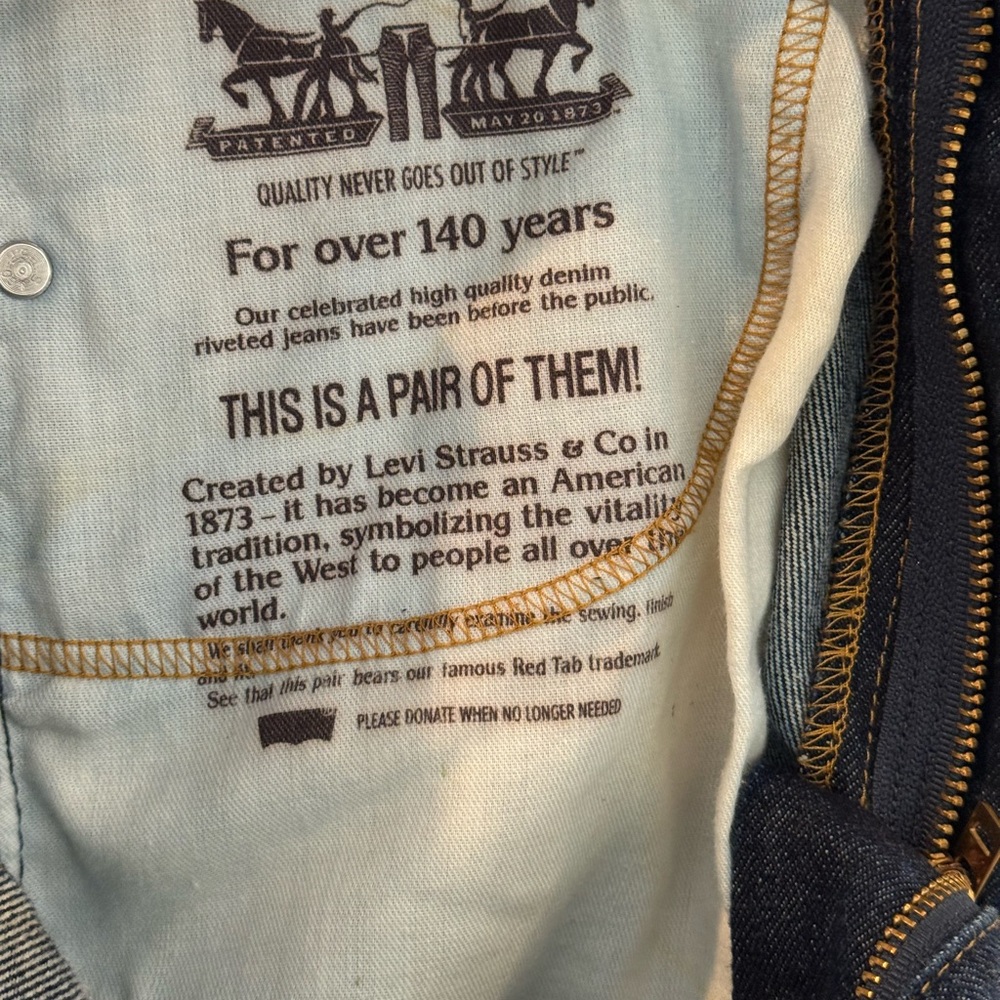 Men’s Levi Jeans - Picture 5 of 6